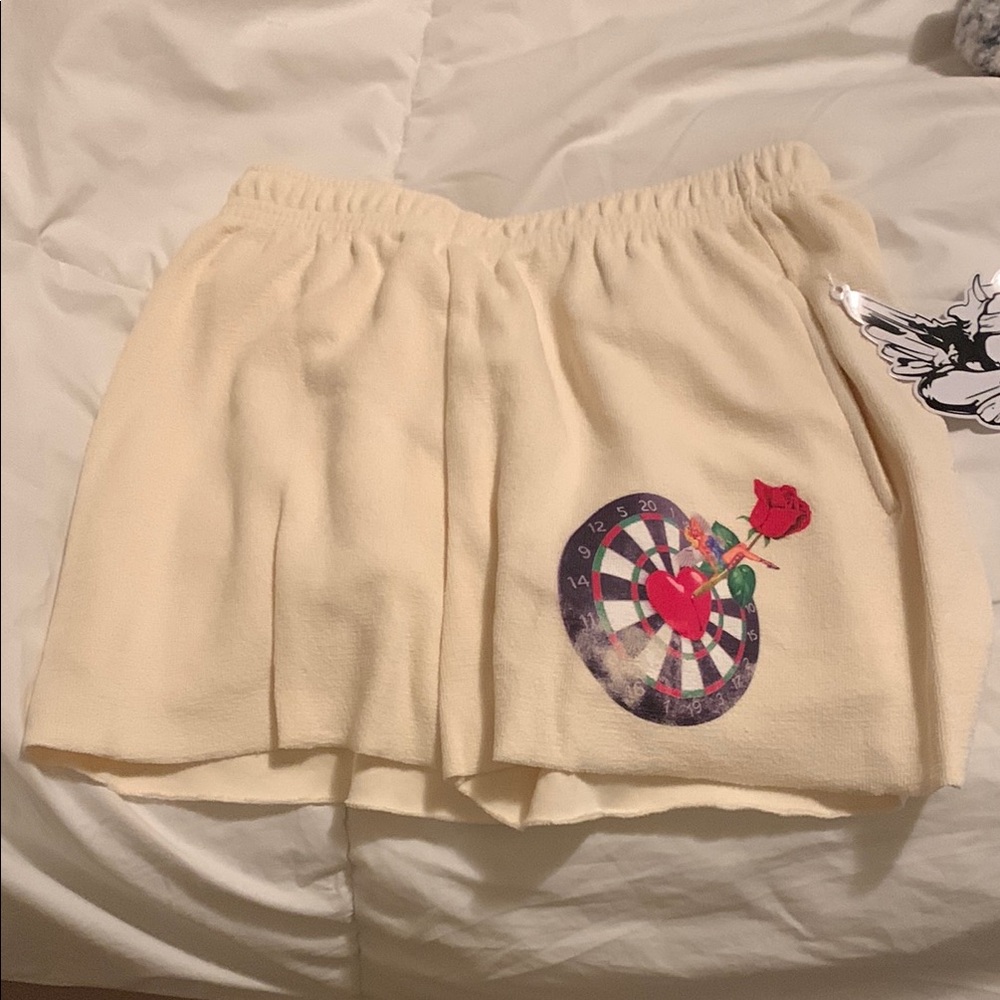 Boys Lie Cream Shorts with Dartboard and Rose Design